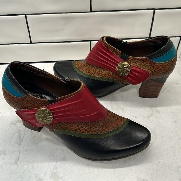 L’Artiste by Spring Step Women's Fia Dress Pump Embossed Hand Painted Leather - Picture 6 of 16